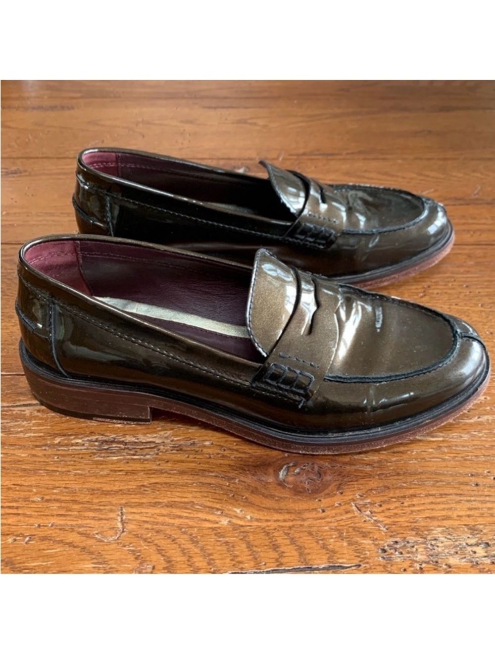 Johnston and Murphy Regina Patent Leather Penny Loafers Women’s Bronze Size 7.5